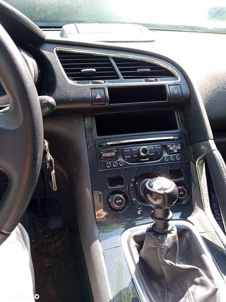 Peugeot 3008 1.6 HDi Active - 5