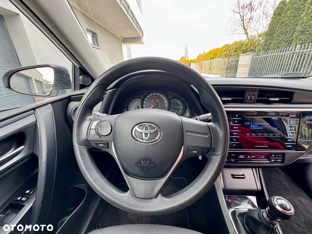 Toyota Auris 1.6 Active - 26
