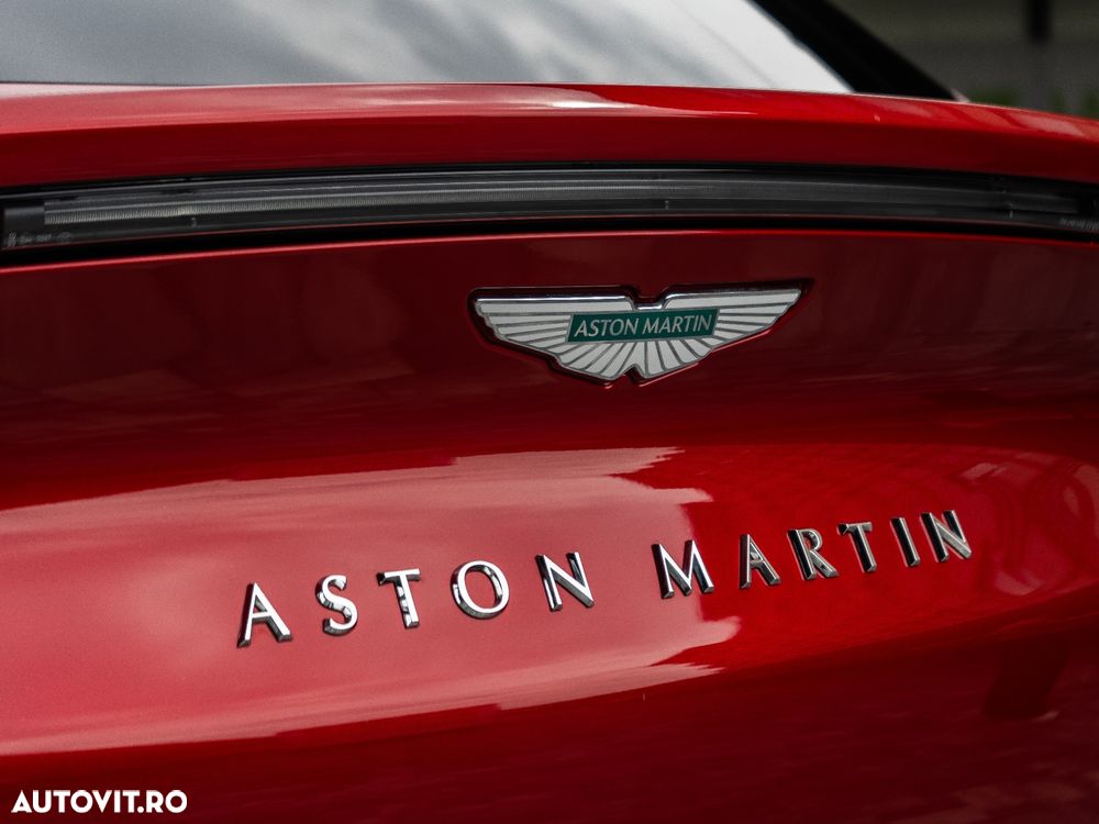 Aston Martin DBX - 19