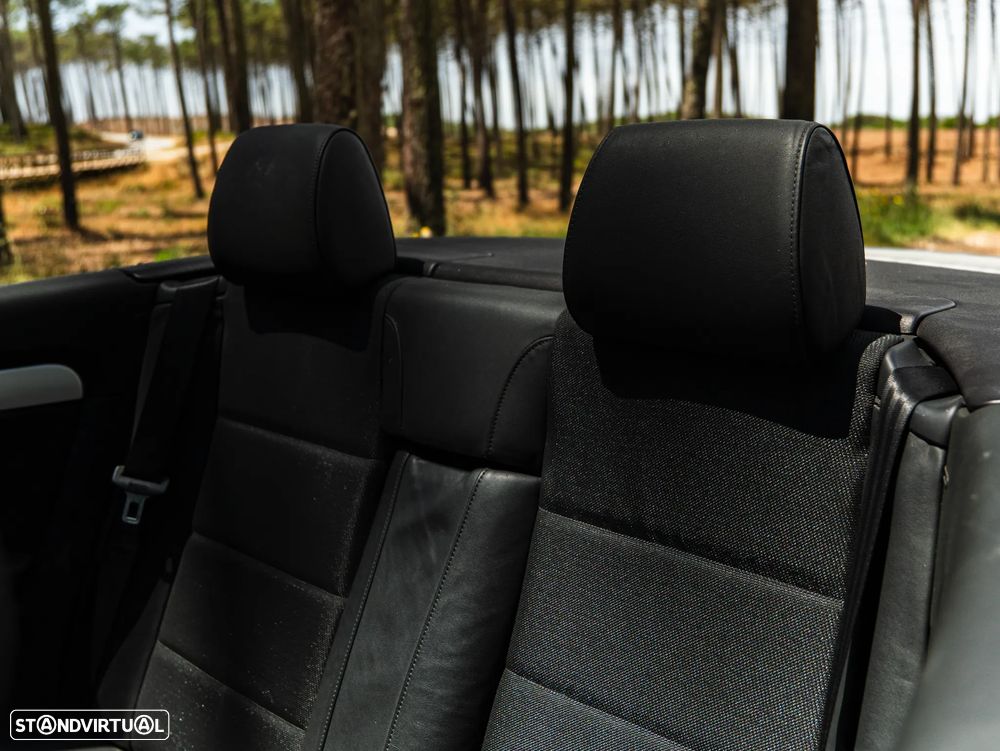 Audi A4 Cabrio 2.0 TDI S-line - 20