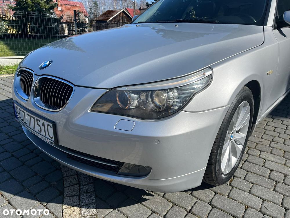 BMW Seria 5 523i - 7