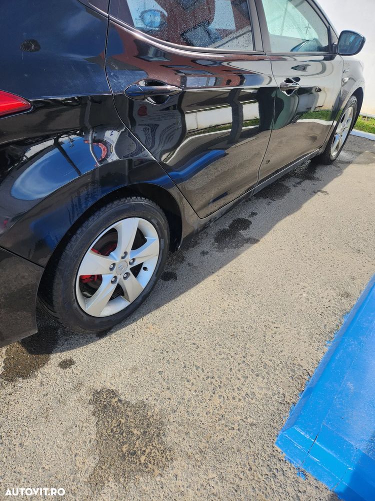 Hyundai Elantra 1.6 MPi - 7