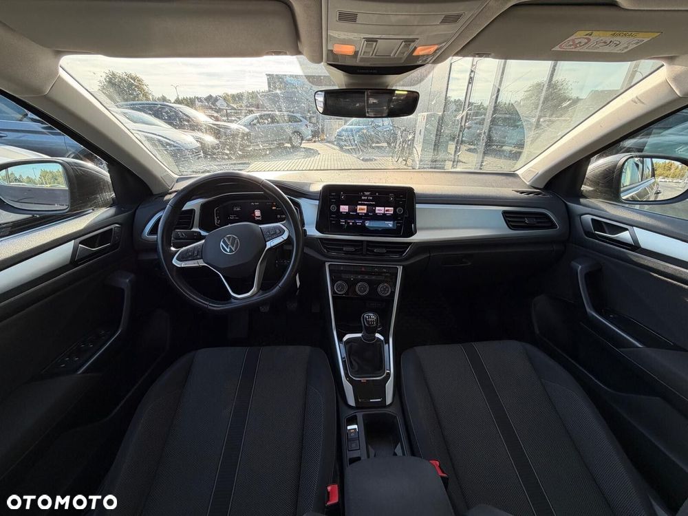 Volkswagen T-Roc - 10