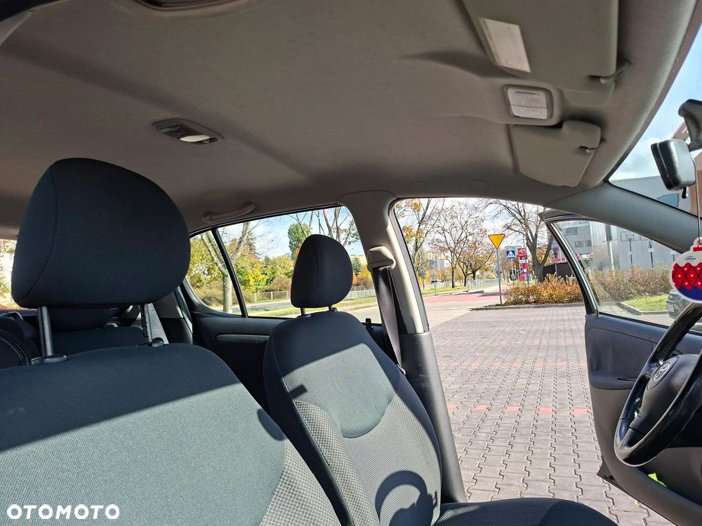 Toyota Yaris - 19