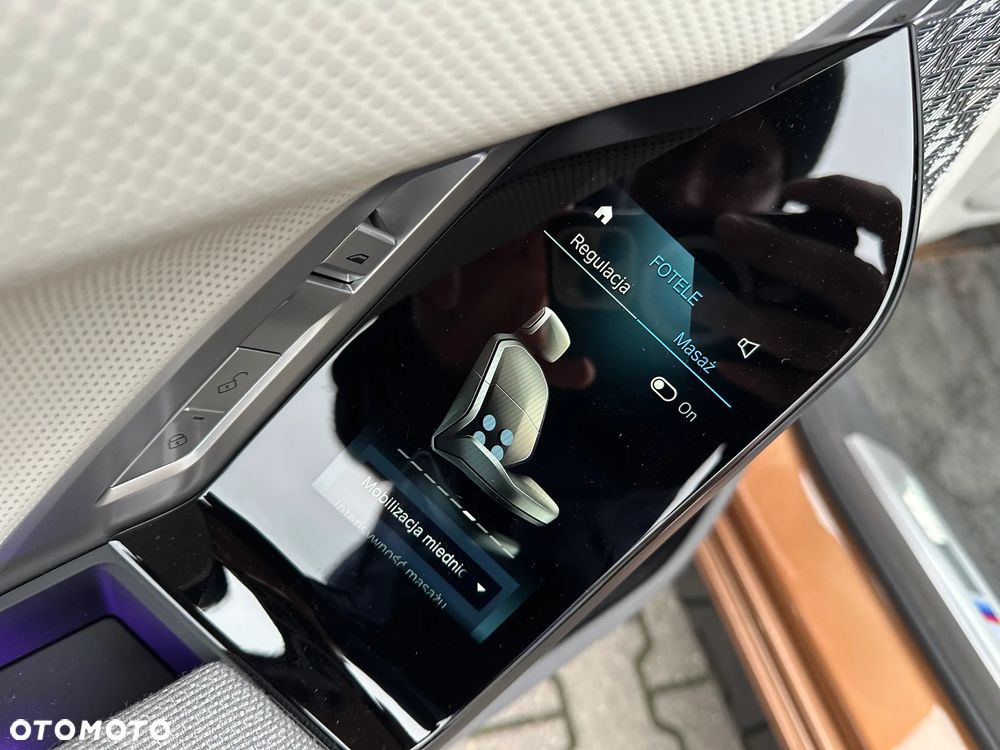 BMW i7 105.7kWh M70 xDrive - 23