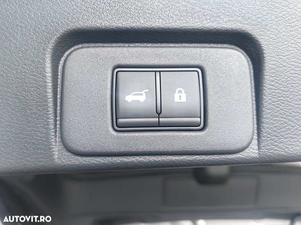 Nissan X-Trail e4ORCE 5 locuri Tekna - 27