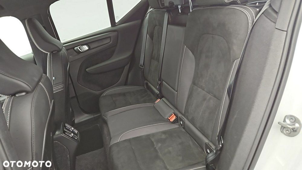 Volvo XC 40 B3 Plus Bright - 21