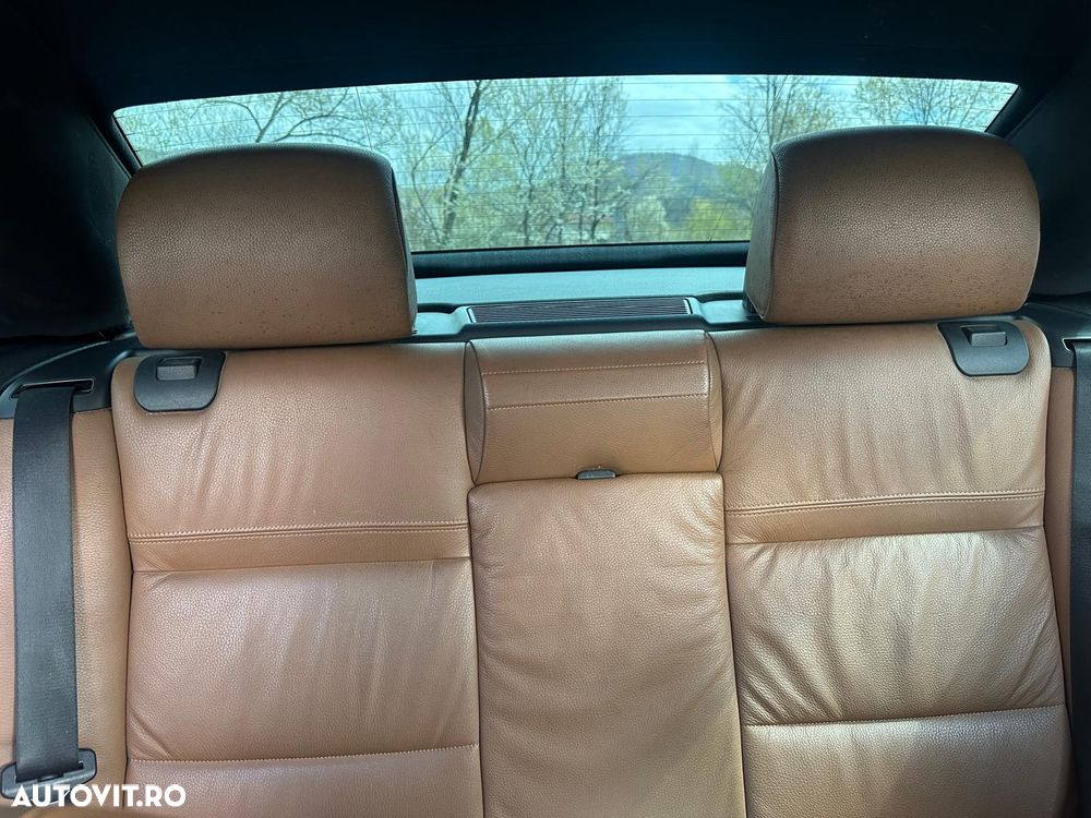 BMW Seria 3 320d - 10