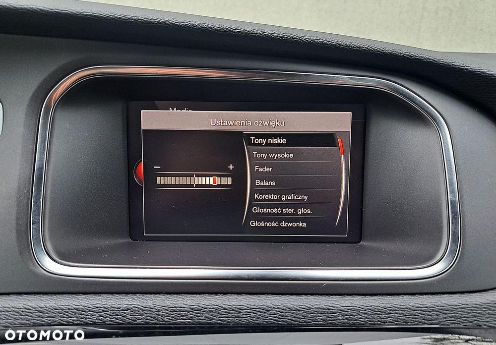 Volvo V40 - 21