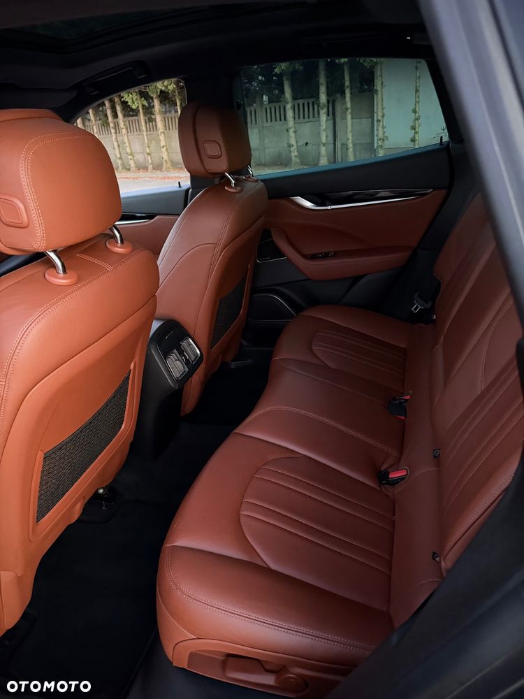 Maserati Levante Q4 GranLusso - 23