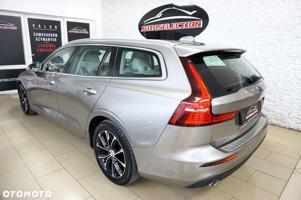 Volvo V60 D3 AWD Geartronic Momentum - 8