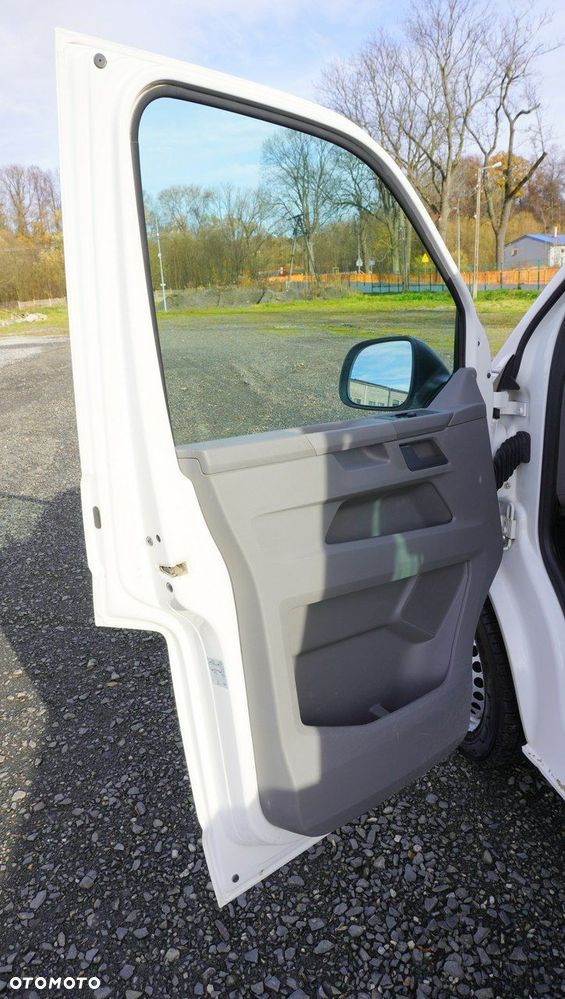 Volkswagen Transporter T6.1_ Doka _4Motion _ 4x4 - 24