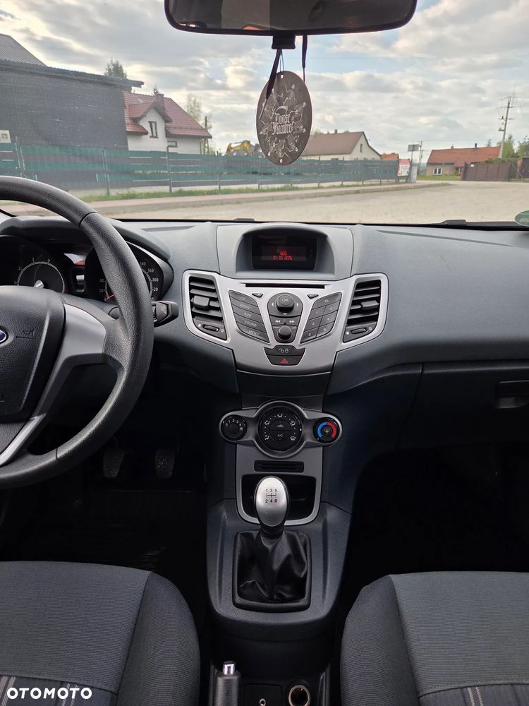 Ford Fiesta 1.25 Trend EU5 - 27