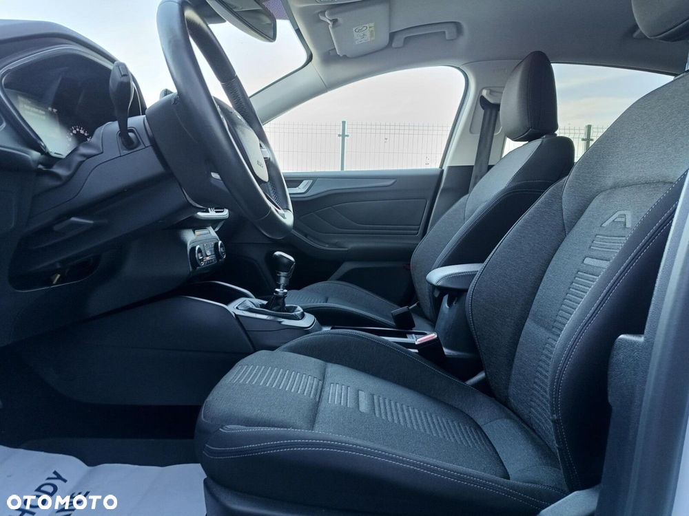 Ford Focus 1.0 EcoBoost Active - 17