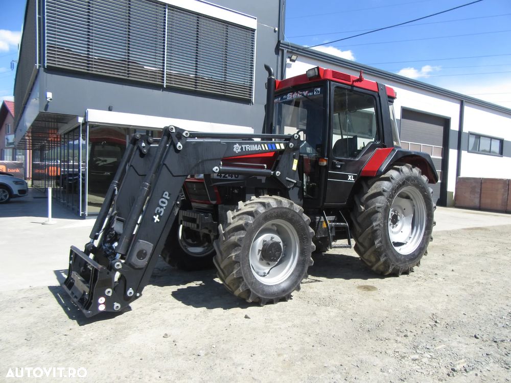 Case IH 4240 cu incarcator frontal - 10