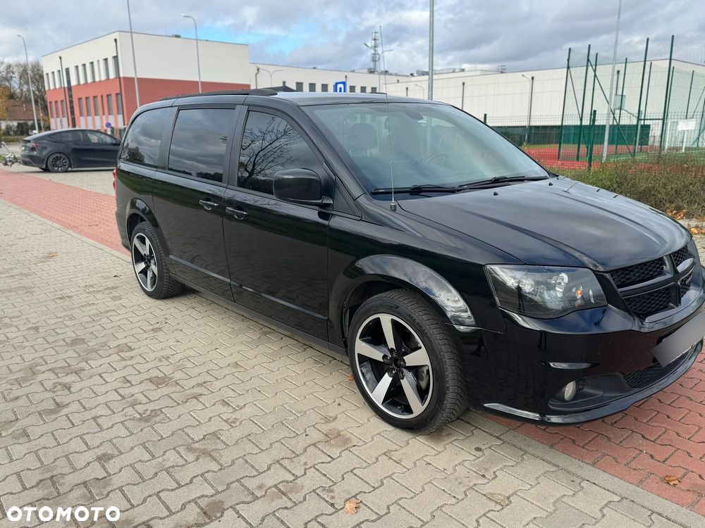 Dodge Grand Caravan - 5