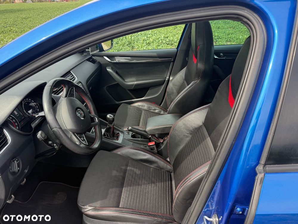 Skoda Octavia 2.0 TDI (Green tec) RS - 12