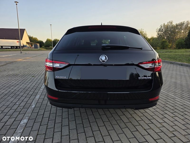 Skoda Superb 1.6 TDI Ambition DSG - 2