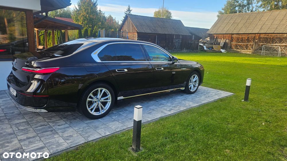 BMW Seria 7 - 10