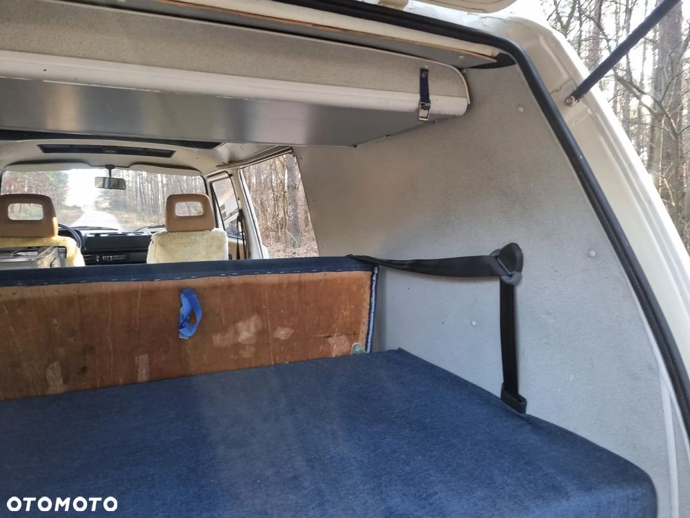 Volkswagen Transporter - 26