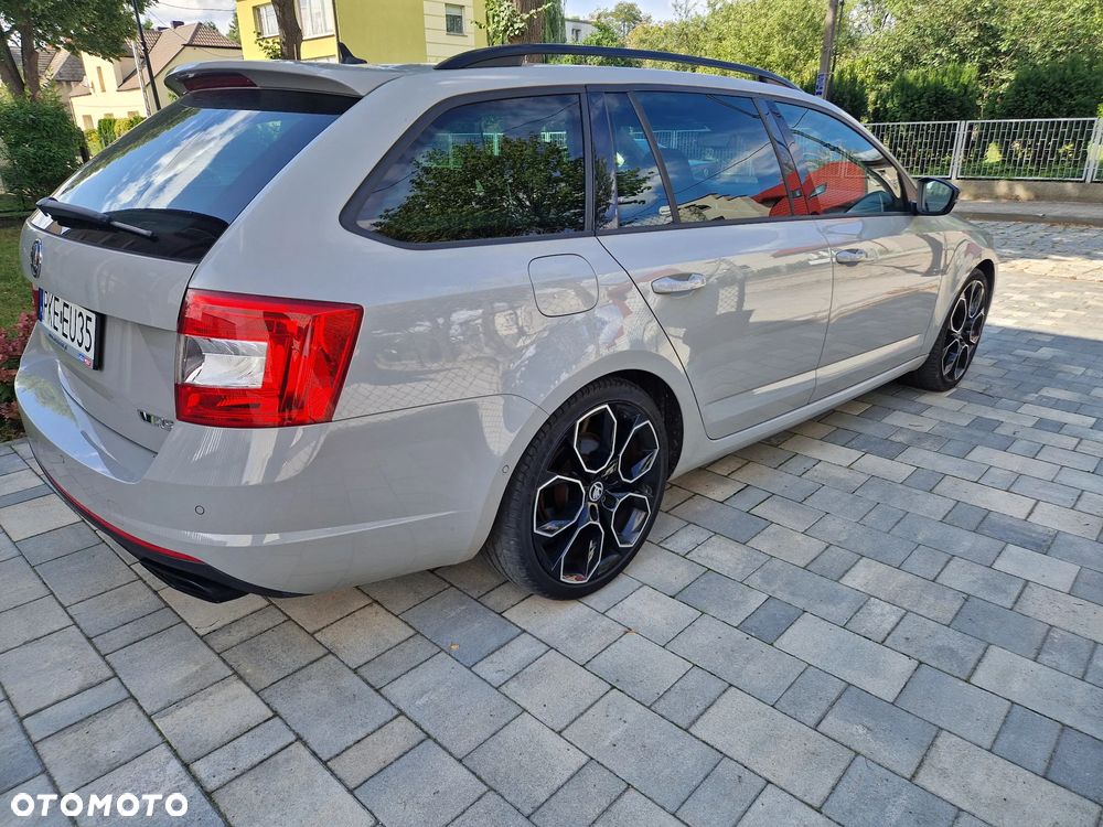 Skoda Octavia 2.0 TSI RS 230 DSG - 5
