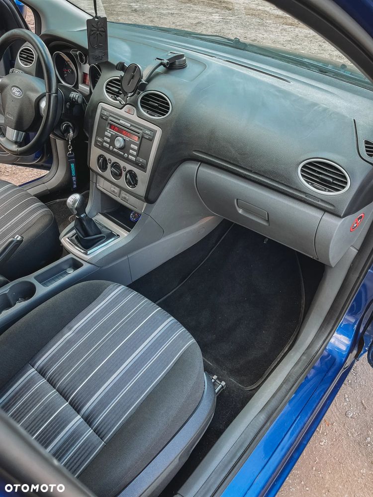 Ford Focus 1.6 Trend - 9