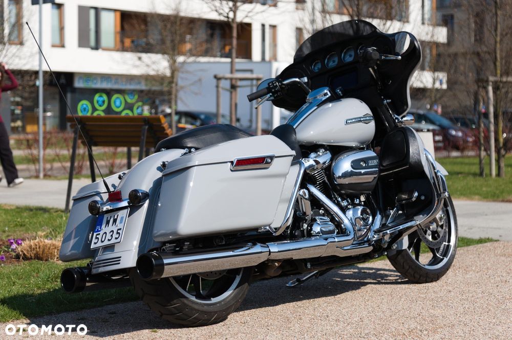 Harley-Davidson Touring Street Glide - 9