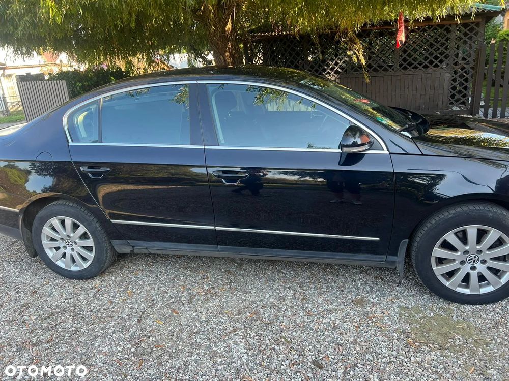 Volkswagen Passat - 3