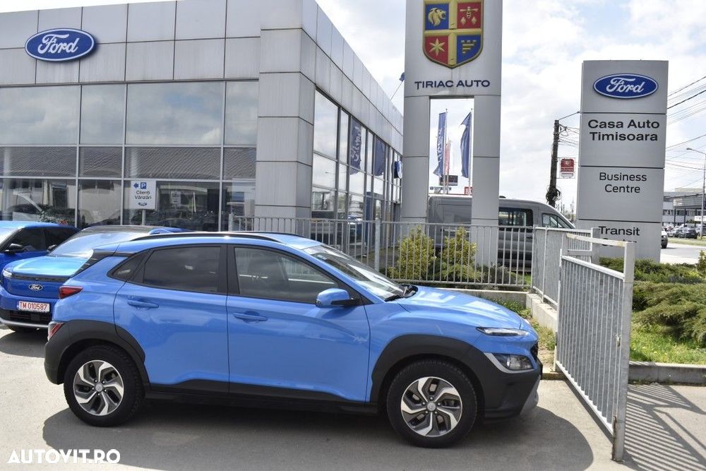 Hyundai KONA - 11