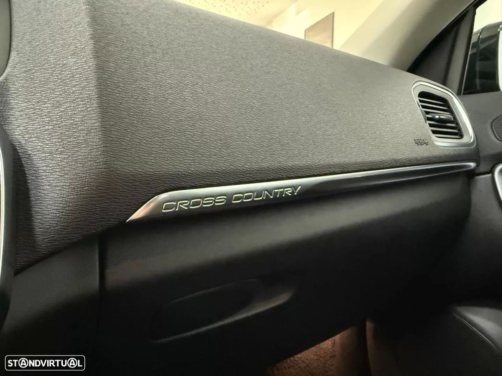 Volvo V40 Cross Country - 19