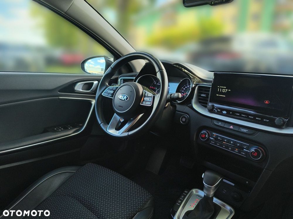 Kia Ceed - 25