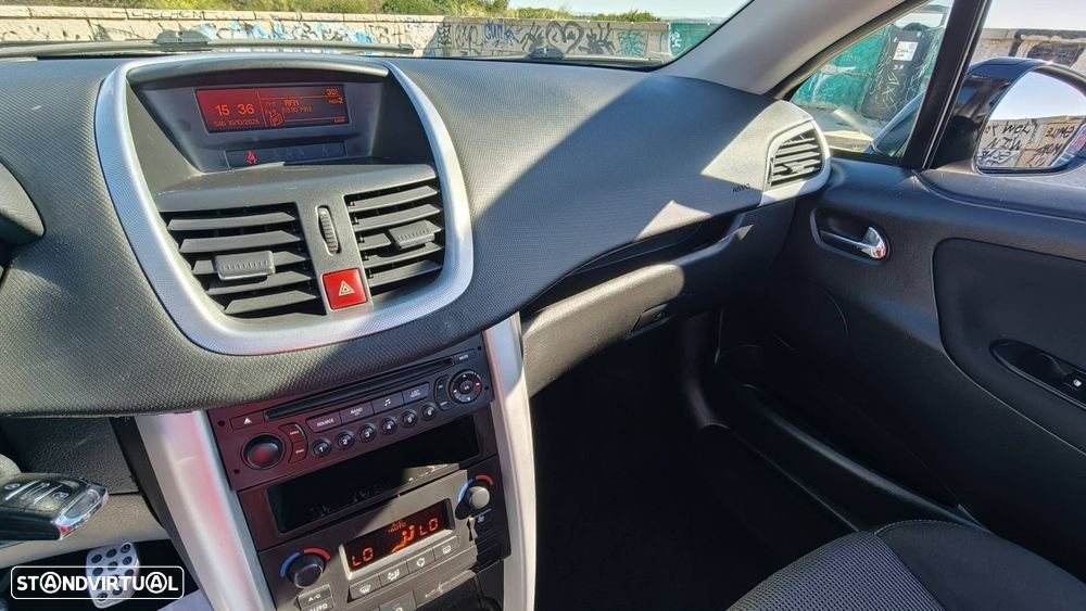 Peugeot 207 CC 1.6 HDi Sport FAP - 34