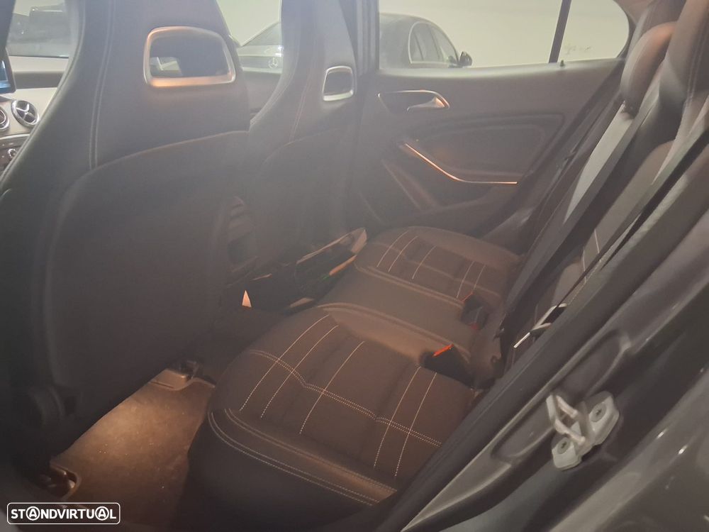 Mercedes-Benz GLA 180 CDI Urban Aut. - 11