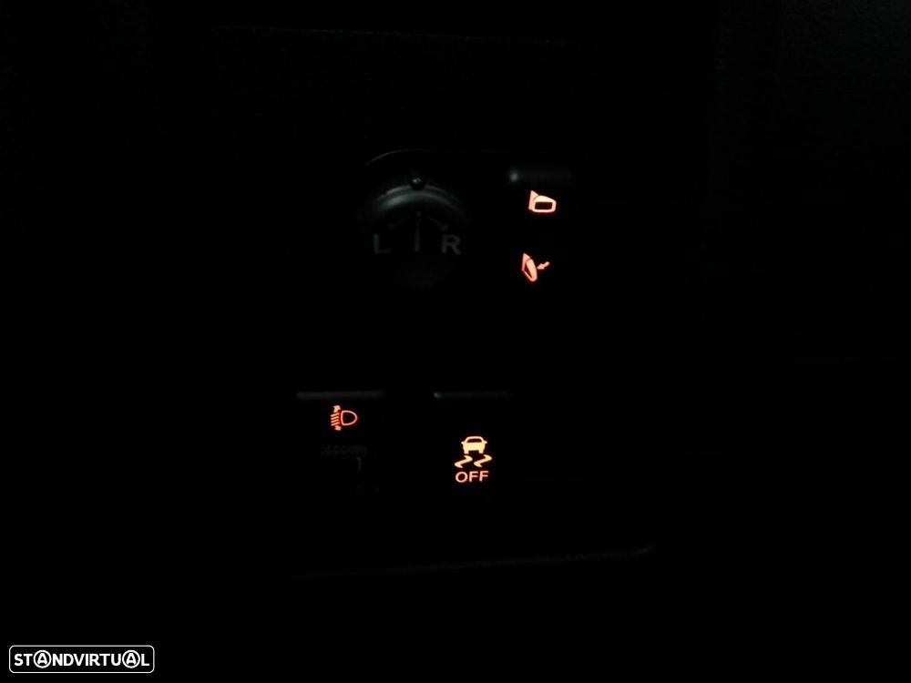 Nissan Qashqai 1.5 dCi Tekna Sport 18 - 29