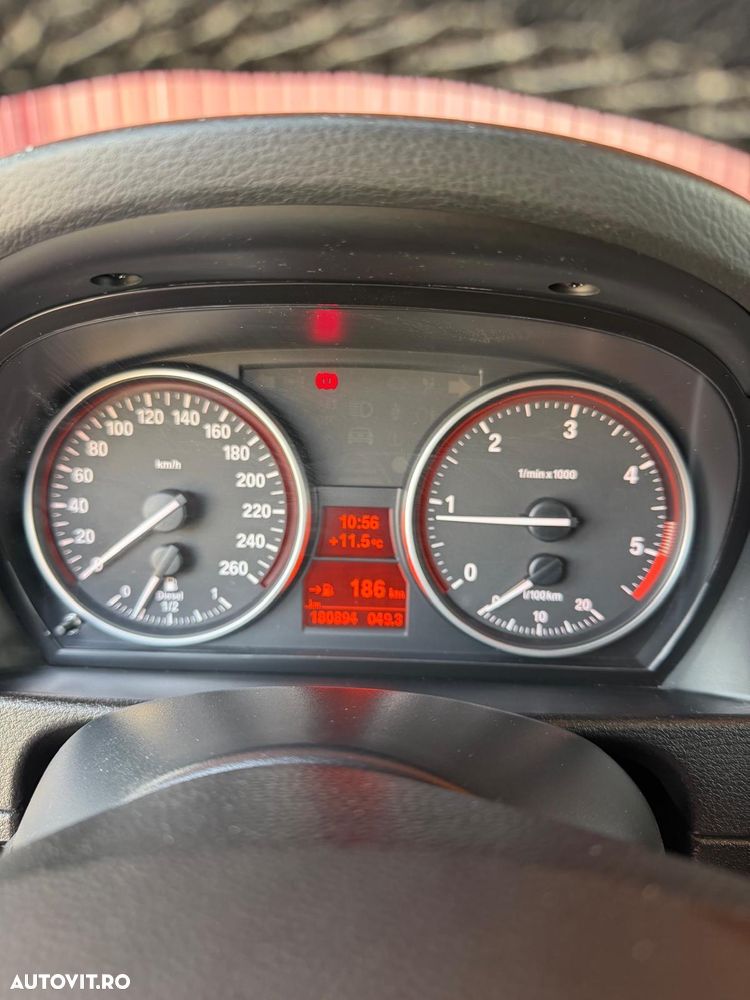 BMW X1 xDrive20d - 15
