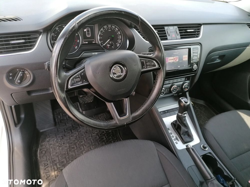 Skoda Octavia 1.8 TSI Style DSG - 16