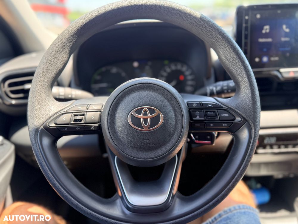 TOYOTA Yaris 2024 — imagine 4