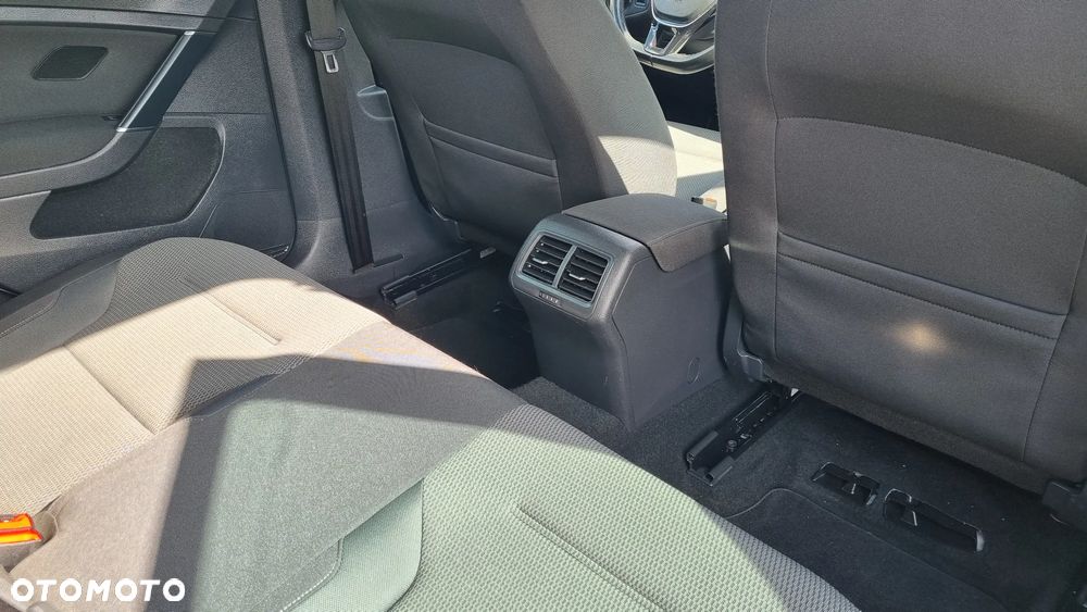 Volkswagen Golf 2.0 TDI (BlueMotion Technology) Comfortline - 26