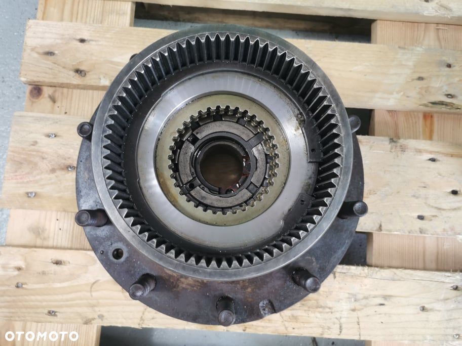 Reduktor przedni Volvo EW 160B {ZF} - 8