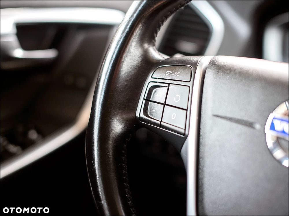 Volvo XC 60 - 16