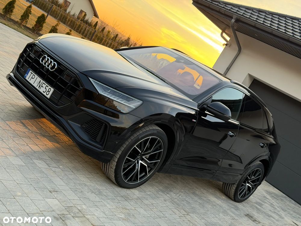 Audi Q8 - 12