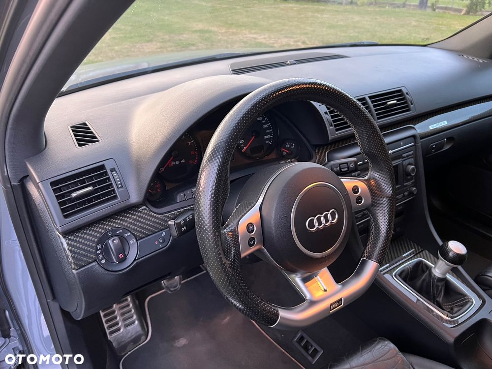 Audi RS4 Limousine - 21