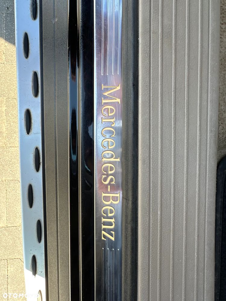 Mercedes-Benz GL - 28