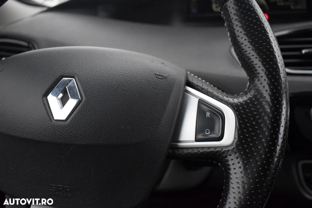 Renault Scenic - 25