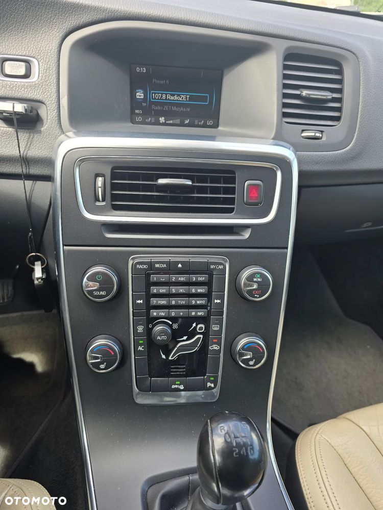 Volvo V60 - 11
