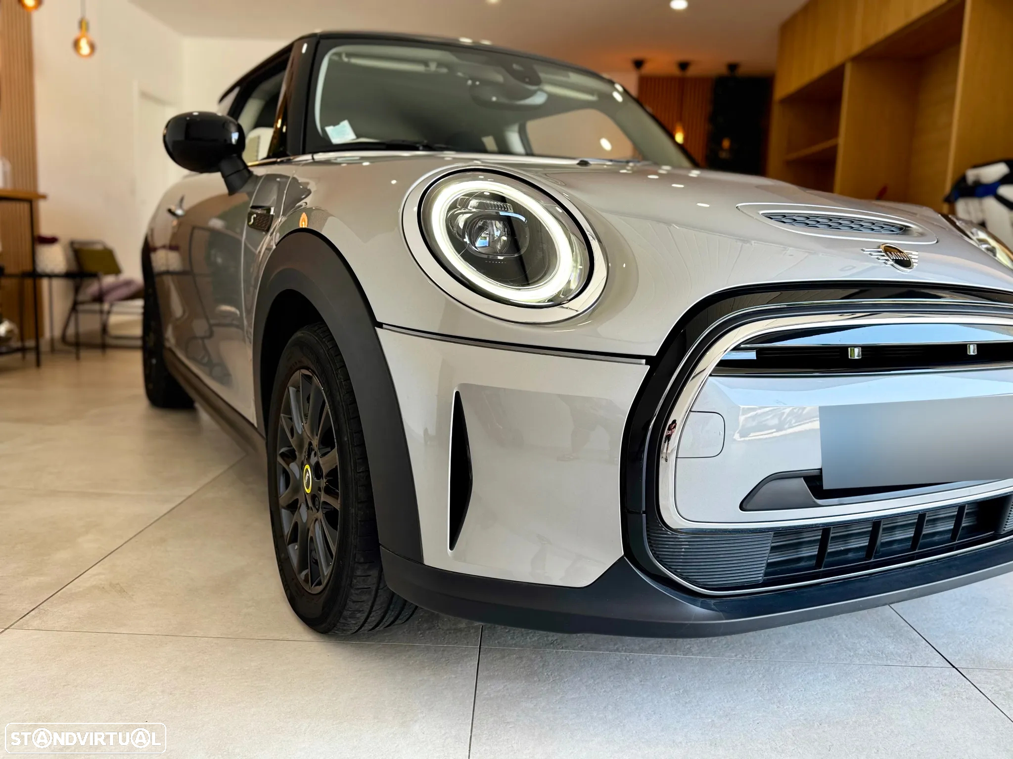 MINI 3 Portas Cooper SE Premium Extra Essential - 2