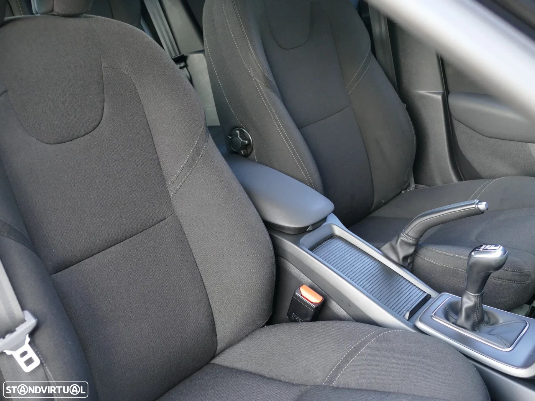 Volvo V40 2.0 D2 Momentum - 12