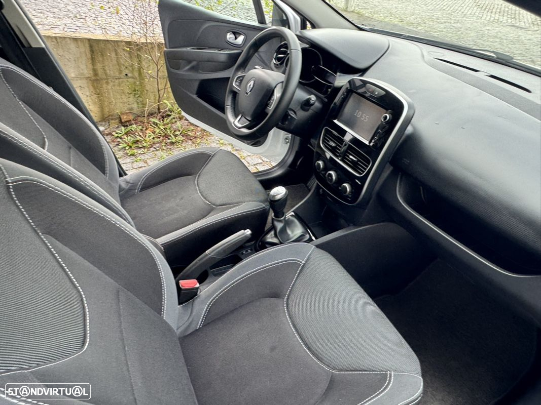 Renault Clio Sport Tourer 1.5 dCi Zen - 12