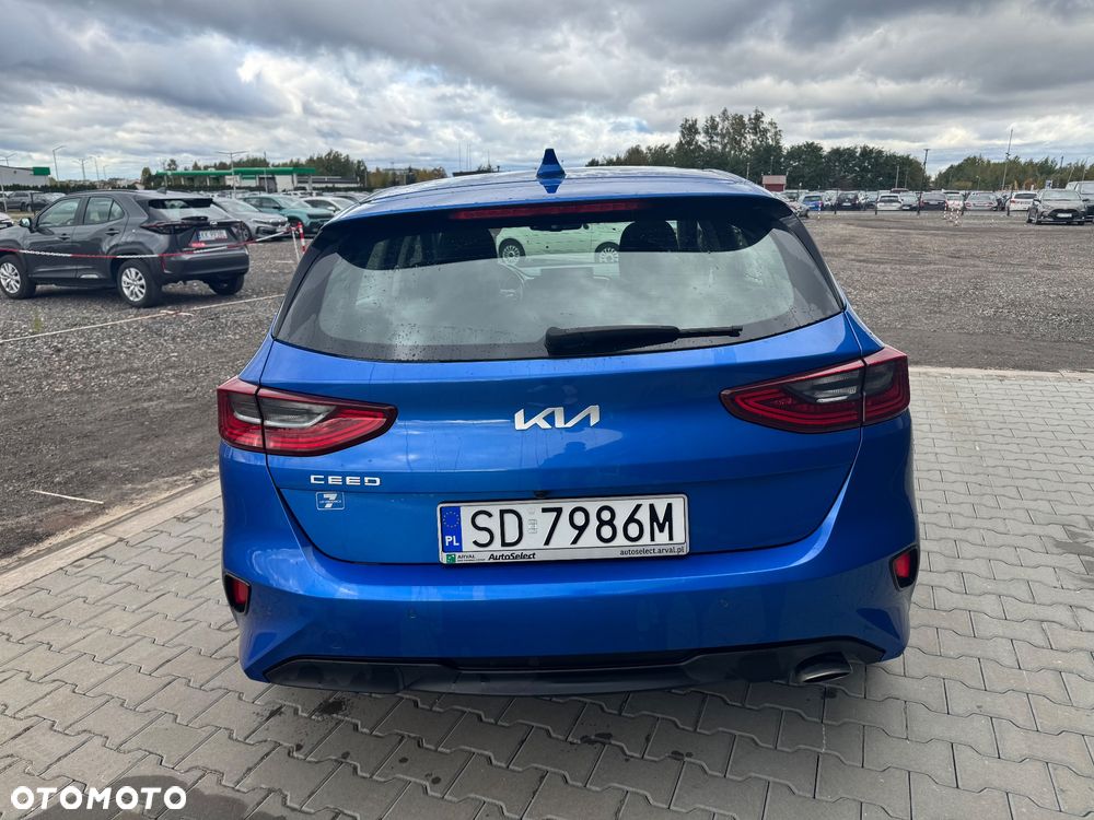 Kia Ceed 1.5 T-GDI M - 4