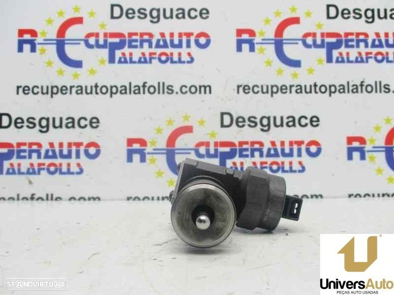 INJETOR VOLKSWAGEN BORA 1999 -038130073F - 1